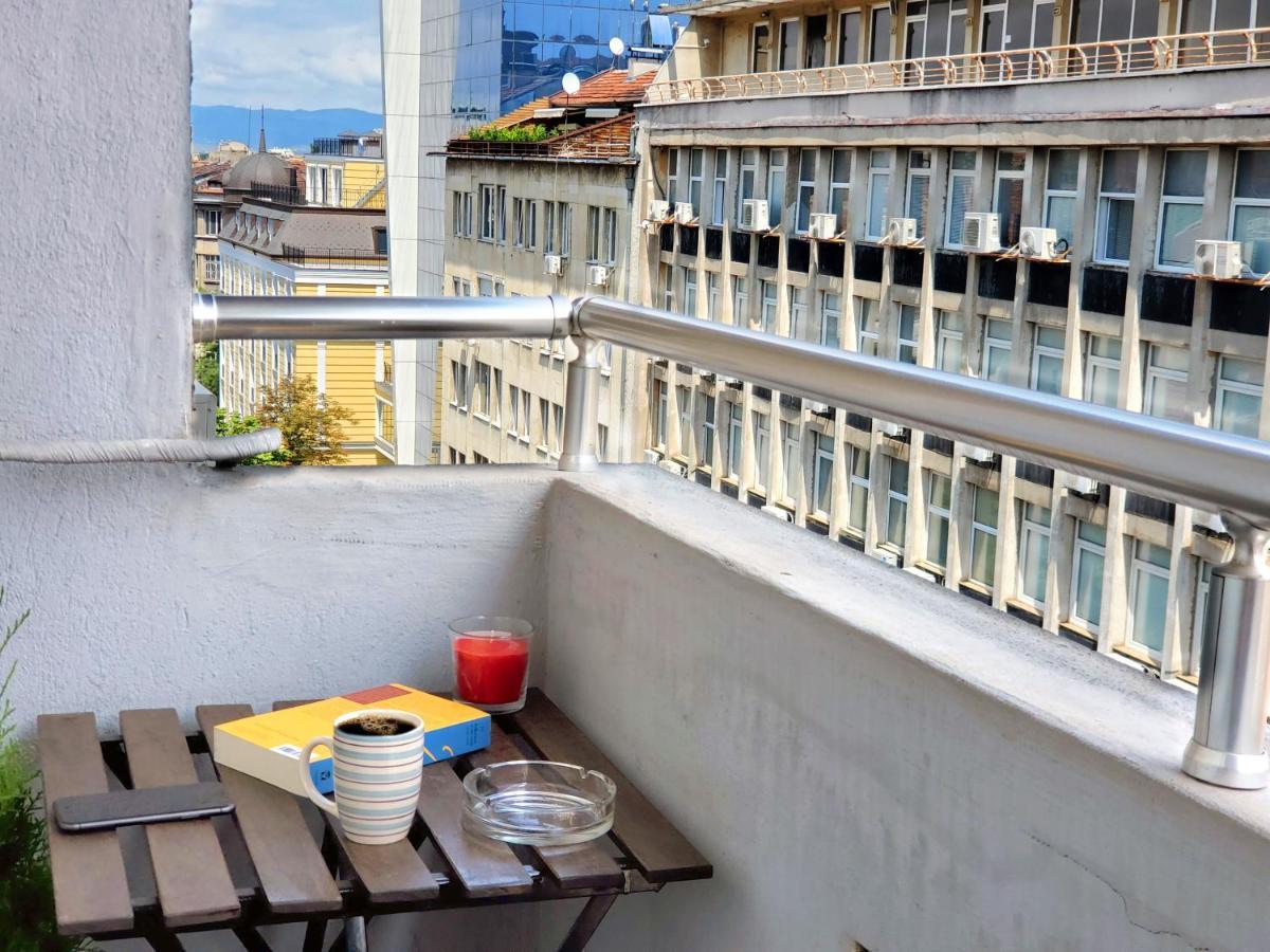 Sunny Central Apartment Софія Екстер'єр фото