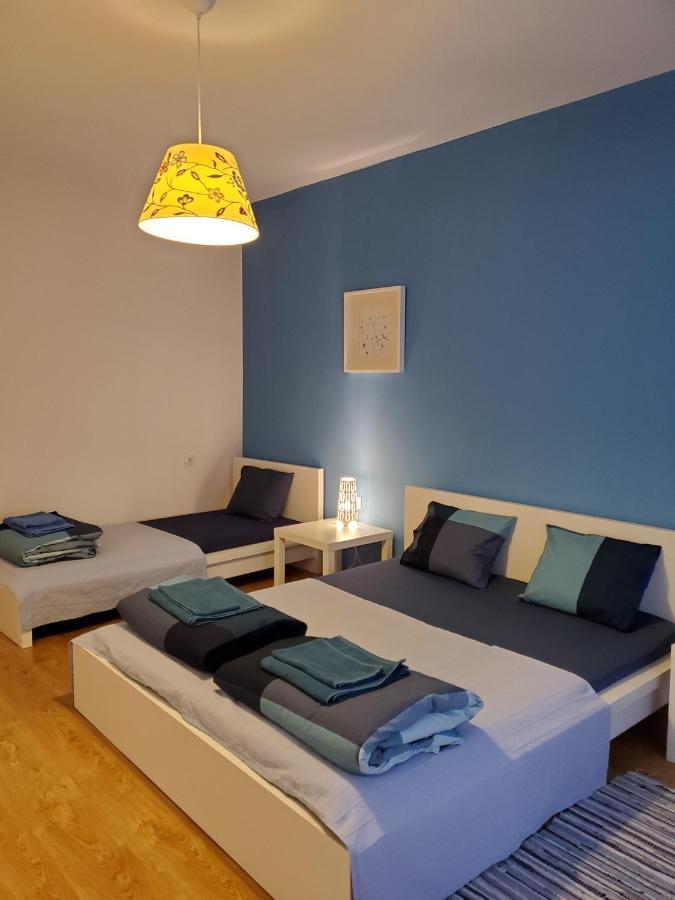Sunny Central Apartment Софія Екстер'єр фото